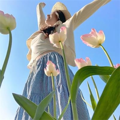 甜蜜小谎言封面