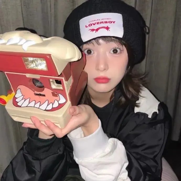 我们村里的人封面